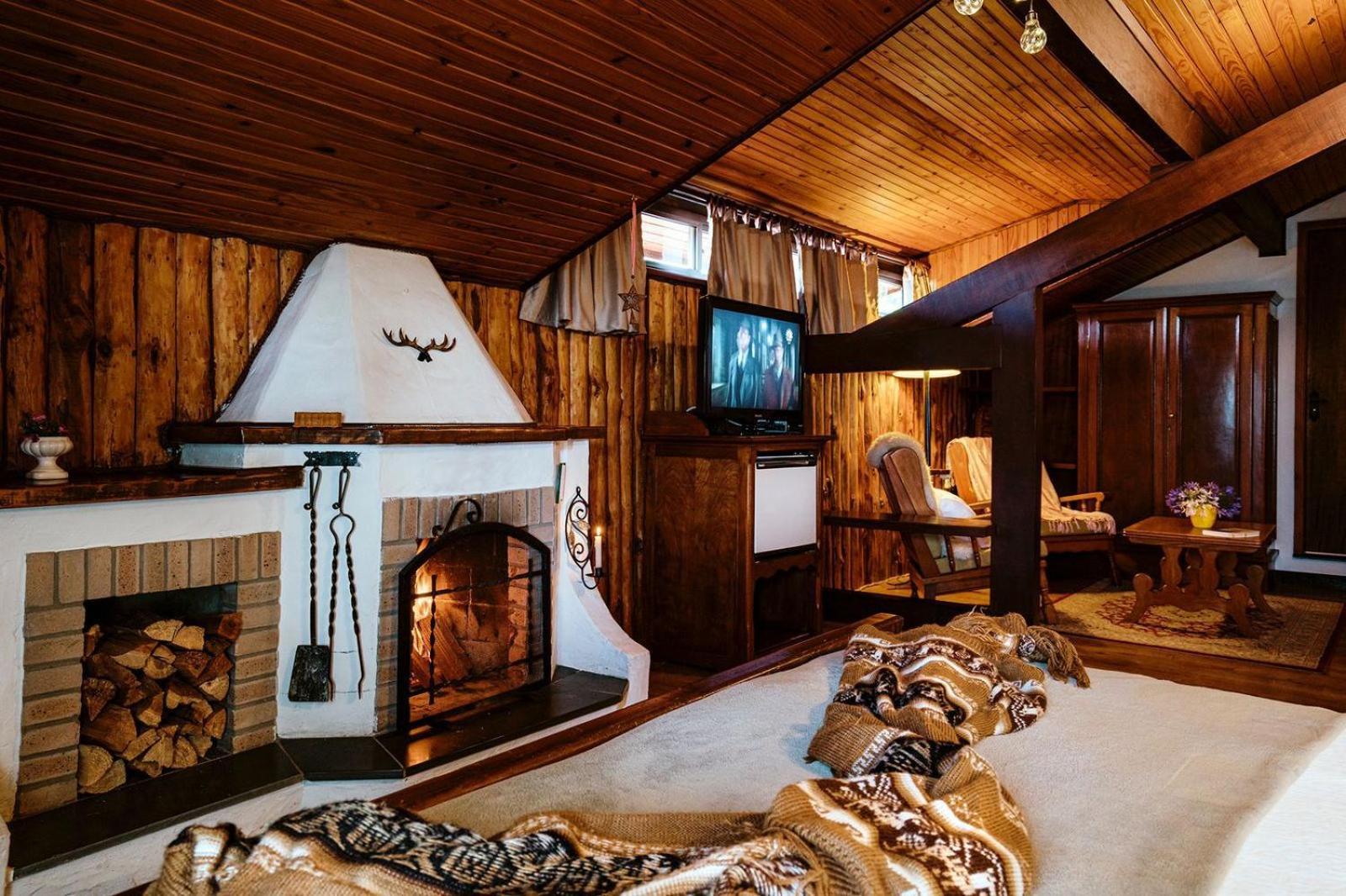 Hotel Meissner Hof มงชิแวร์จิ ภายนอก รูปภาพ