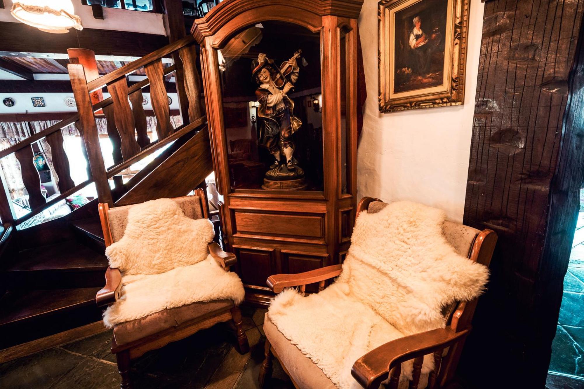 Hotel Meissner Hof มงชิแวร์จิ ภายนอก รูปภาพ
